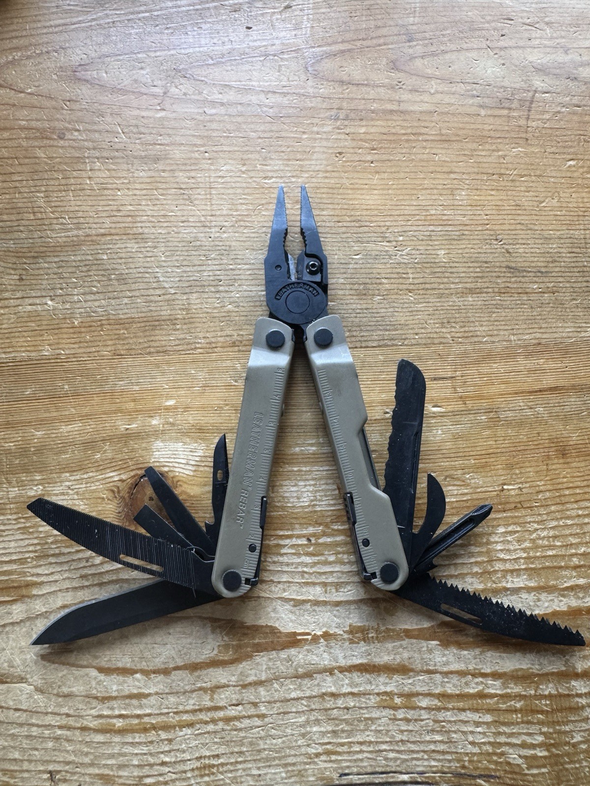 Leatherman Rebar Coyote Tan Multi-Tool Knife Pliers & Other Tools – Excellent