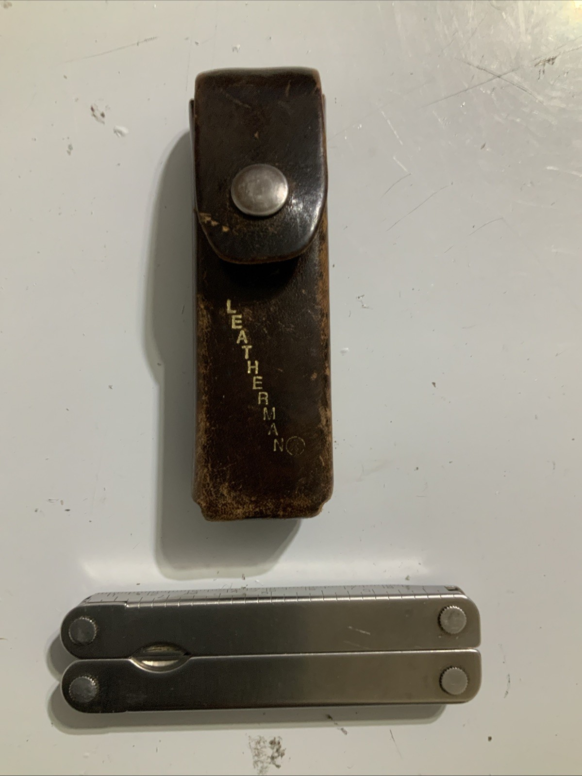 Leatherman Multi-tool: Tool – V3
