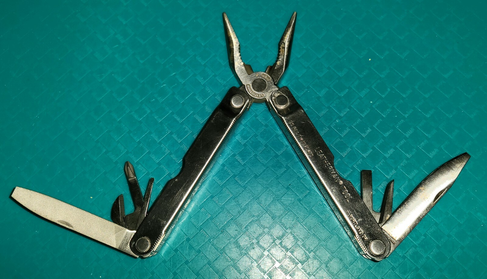 RETIRED 1993 93 LEATHERMAN MULTI-TOOL US Reg TM 1325473 PORTLAND OR w/o SHEATH