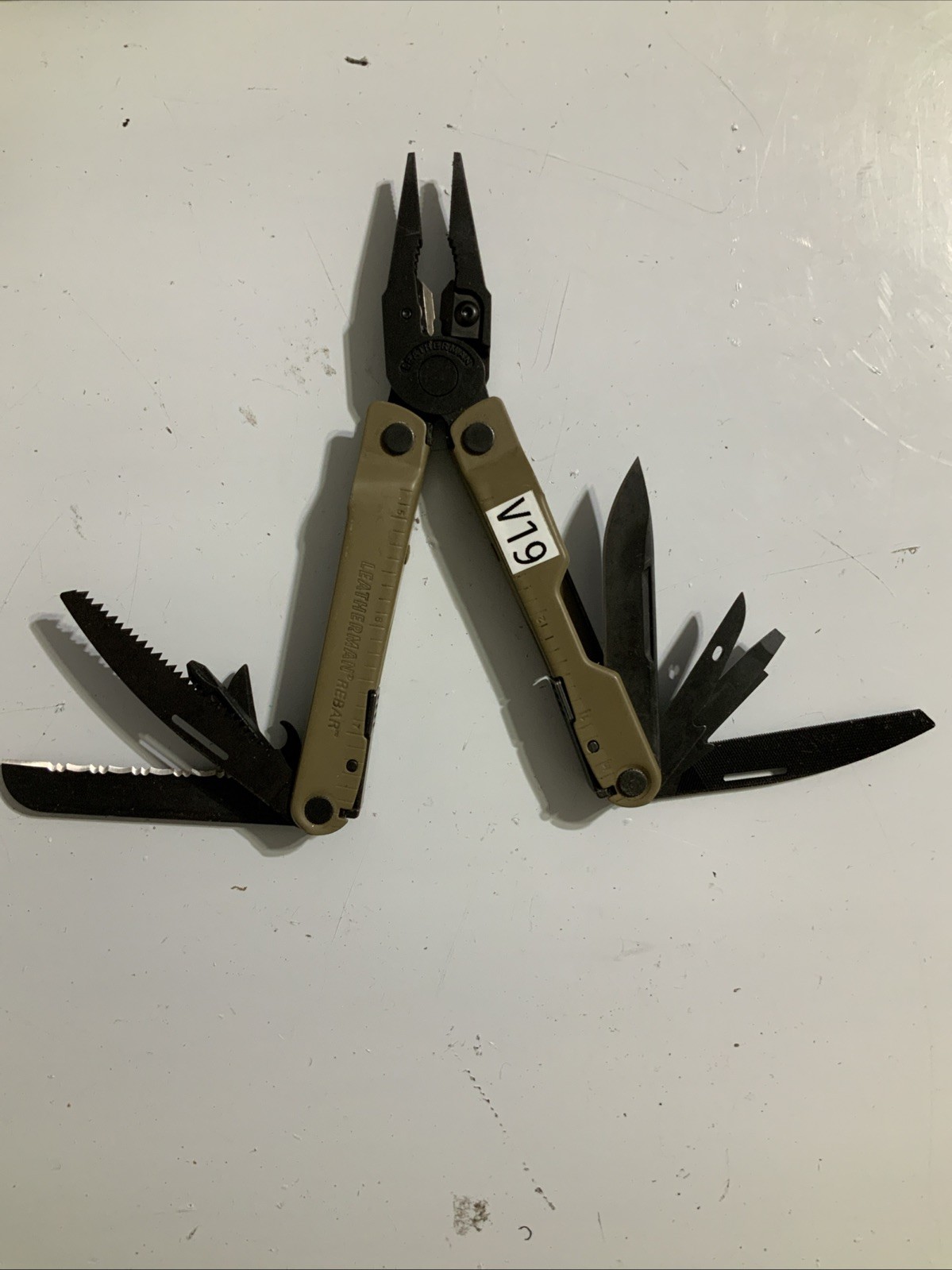Leatherman Rebar Multitool with Replaceable Wire Cutters Coyote Tan – V19