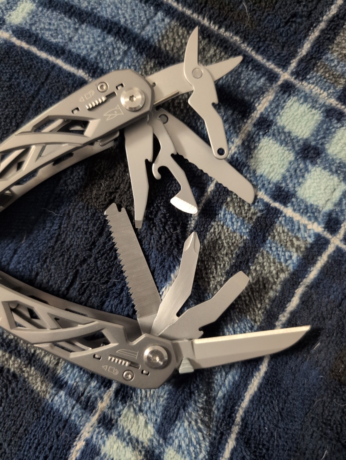 Gerber Suspension Multi-Tool Brand New With Box And Sheath