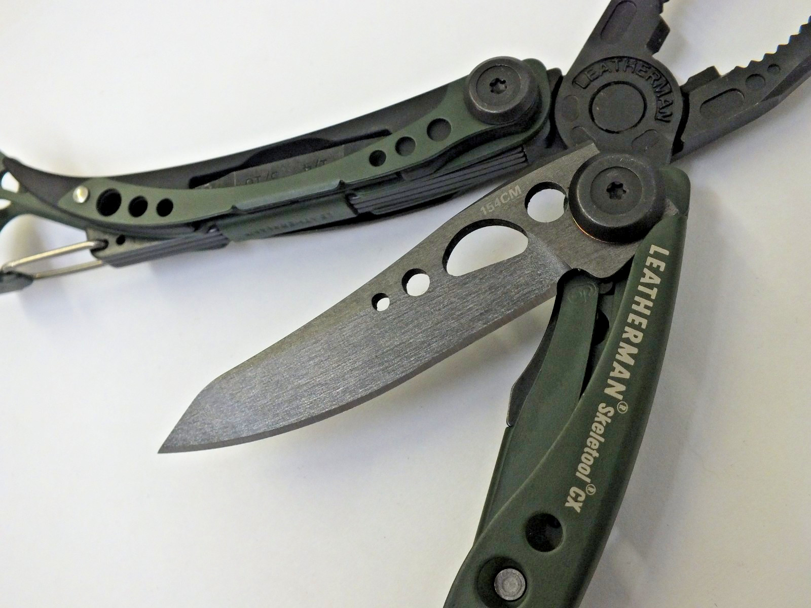 Leatherman Skeletool CX Multitool Green w/ sheath 154CM