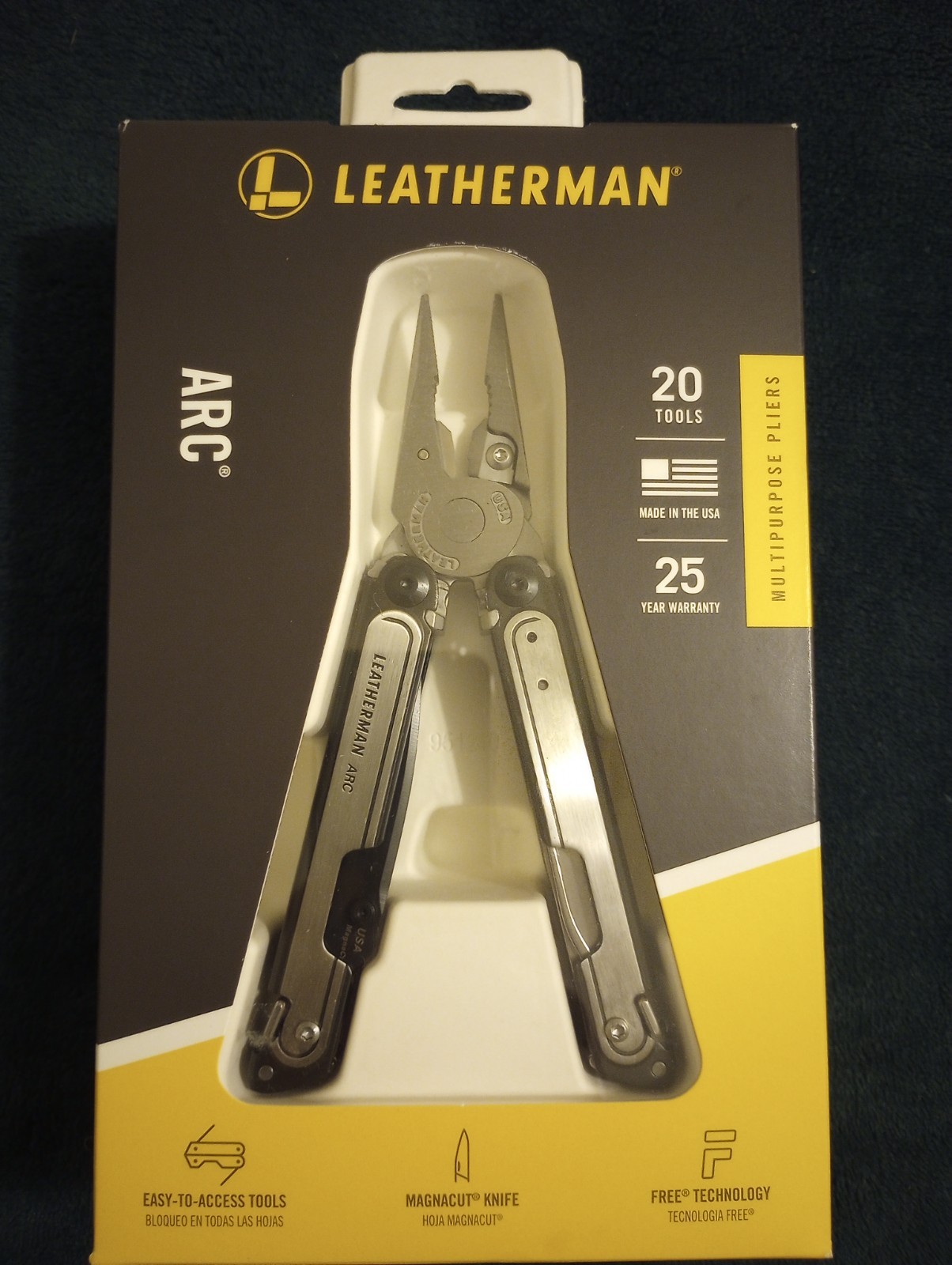 Leatherman ARC Premium Multi-Tool – 20 Tools In 1- BRAND NEW – FREE SHIPPING