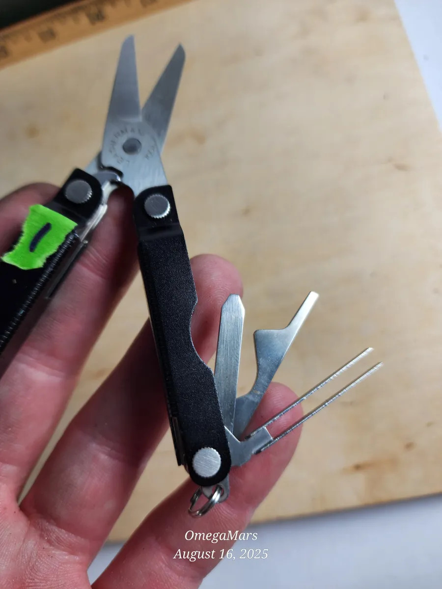 Leatherman Micra Black #1 Light usage