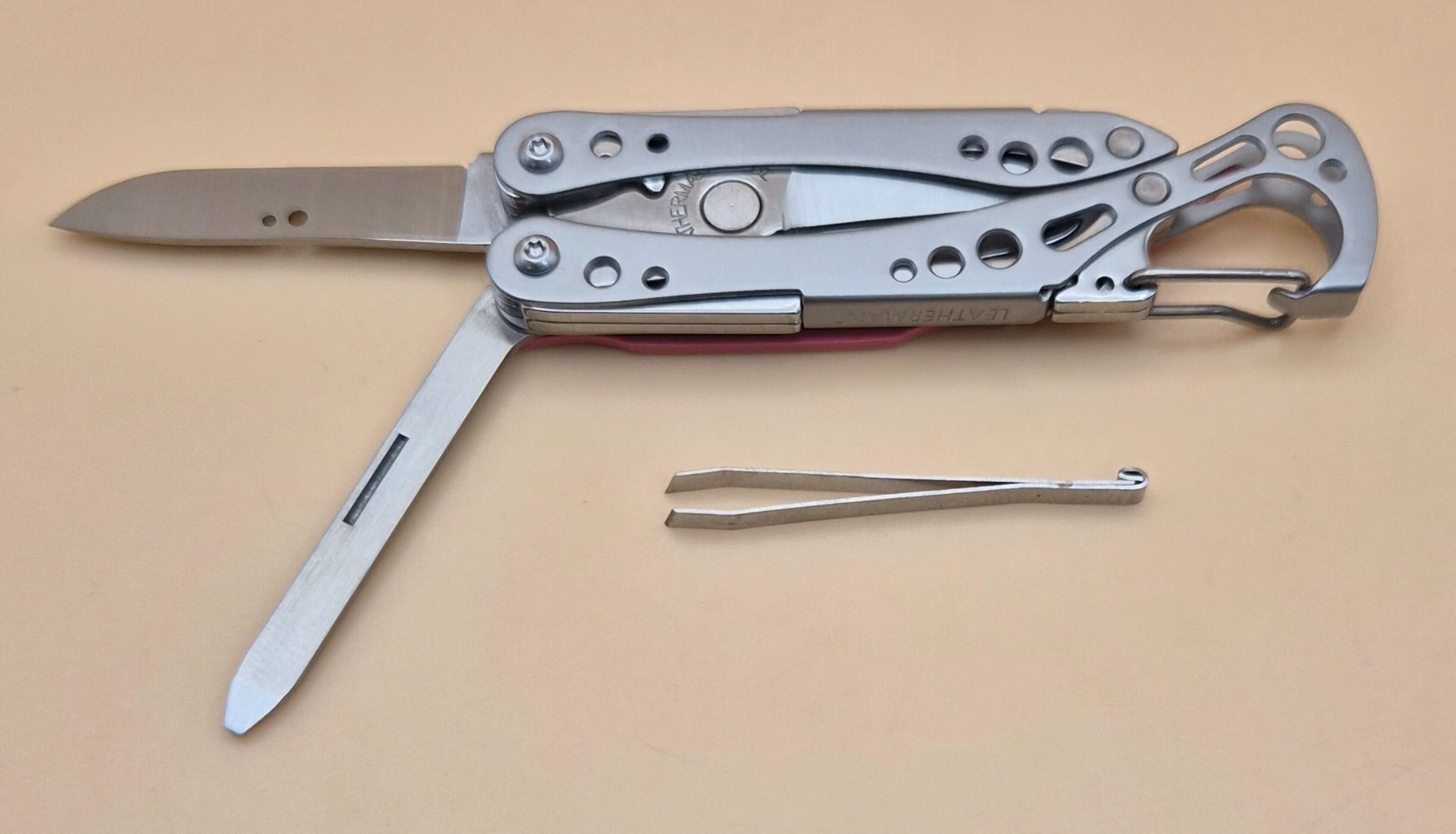 Retired Leatherman STYLE CS Pink Multi-Tool Good Condition (003)