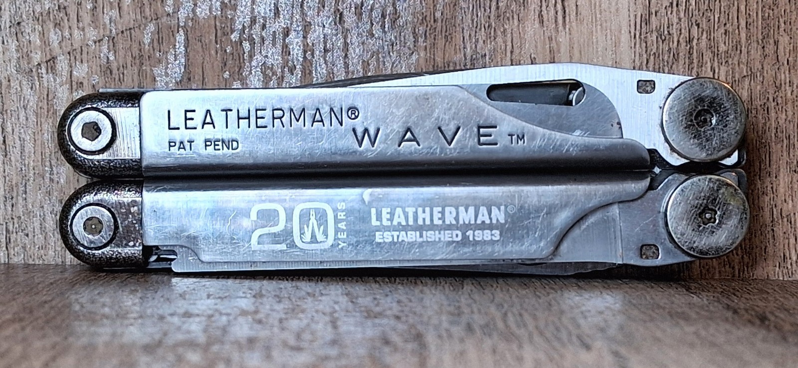 Leatherman Wave 20TH Anniversary Limited Edition Year 2002 RARE + Sheath
