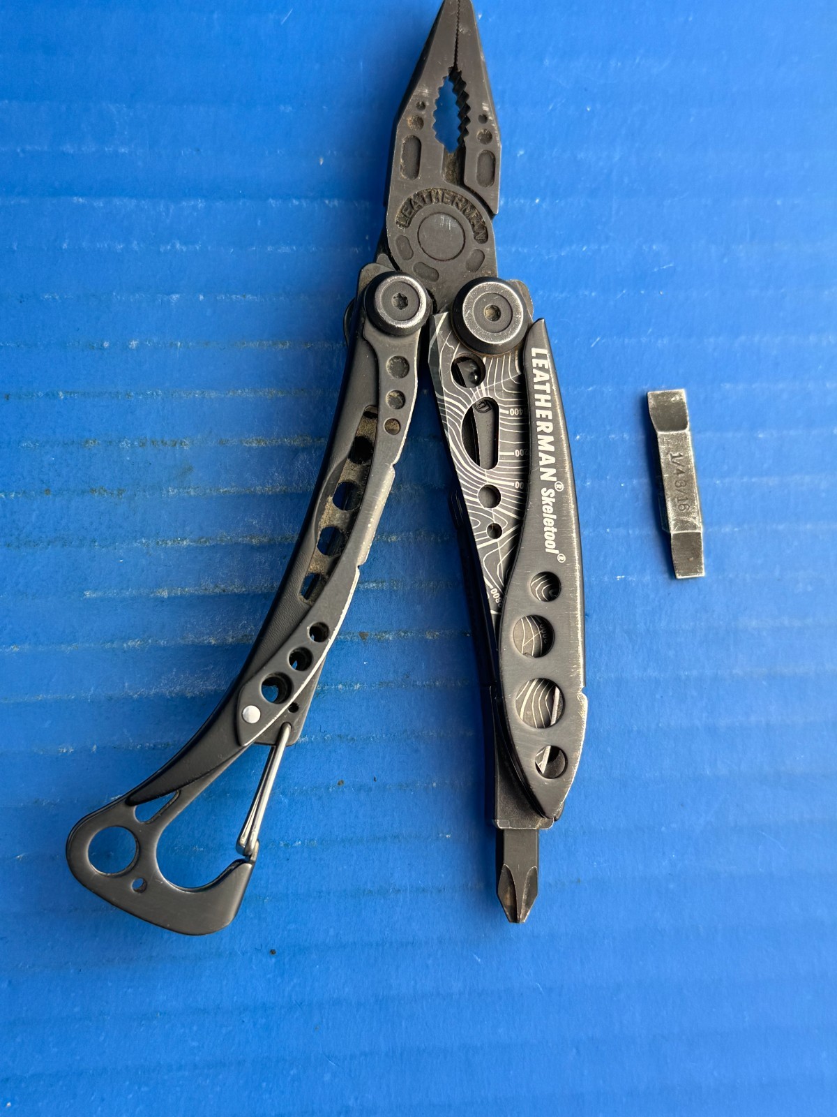 Leatherman Skeletool Multi-Tool Pliers Combo Knife Bit Driver – Topo