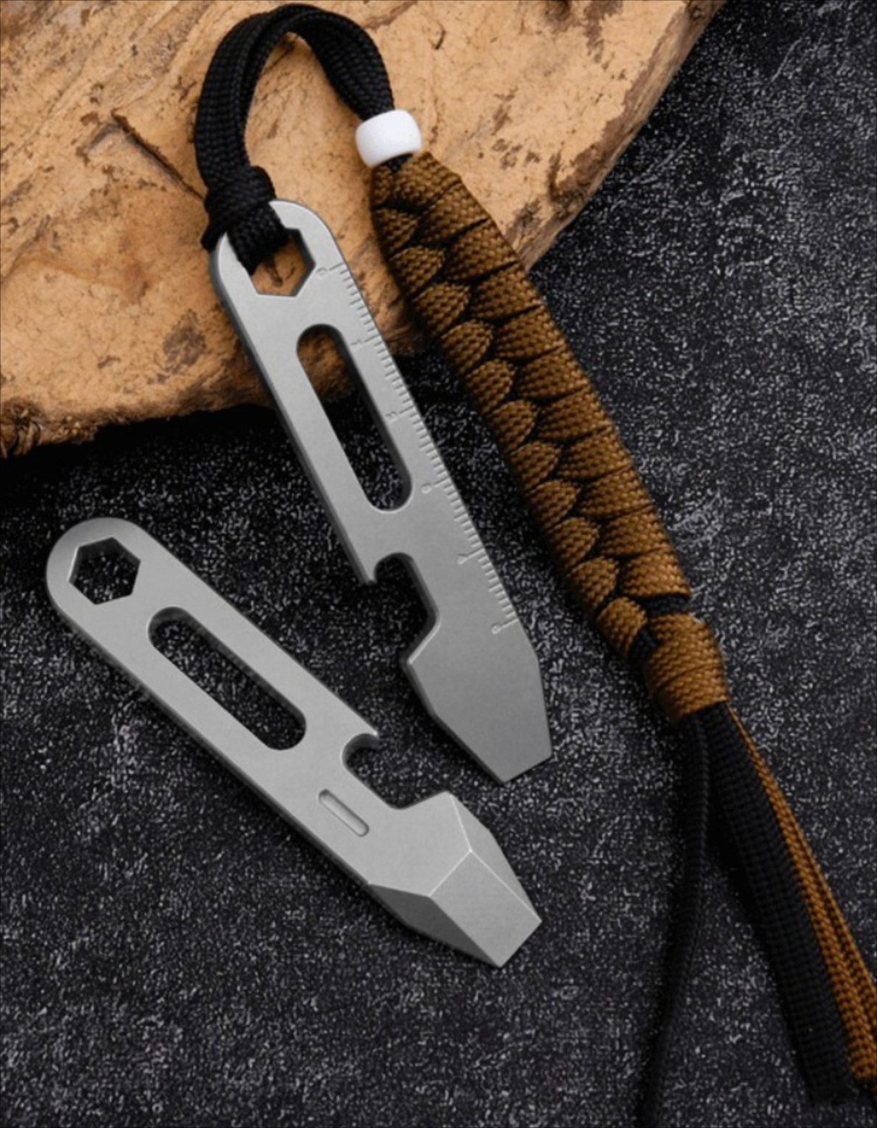1PC Mini Titanium Alloy Keychain Pry Bar Crowbar Opener EDC Outdoor Multi Tools