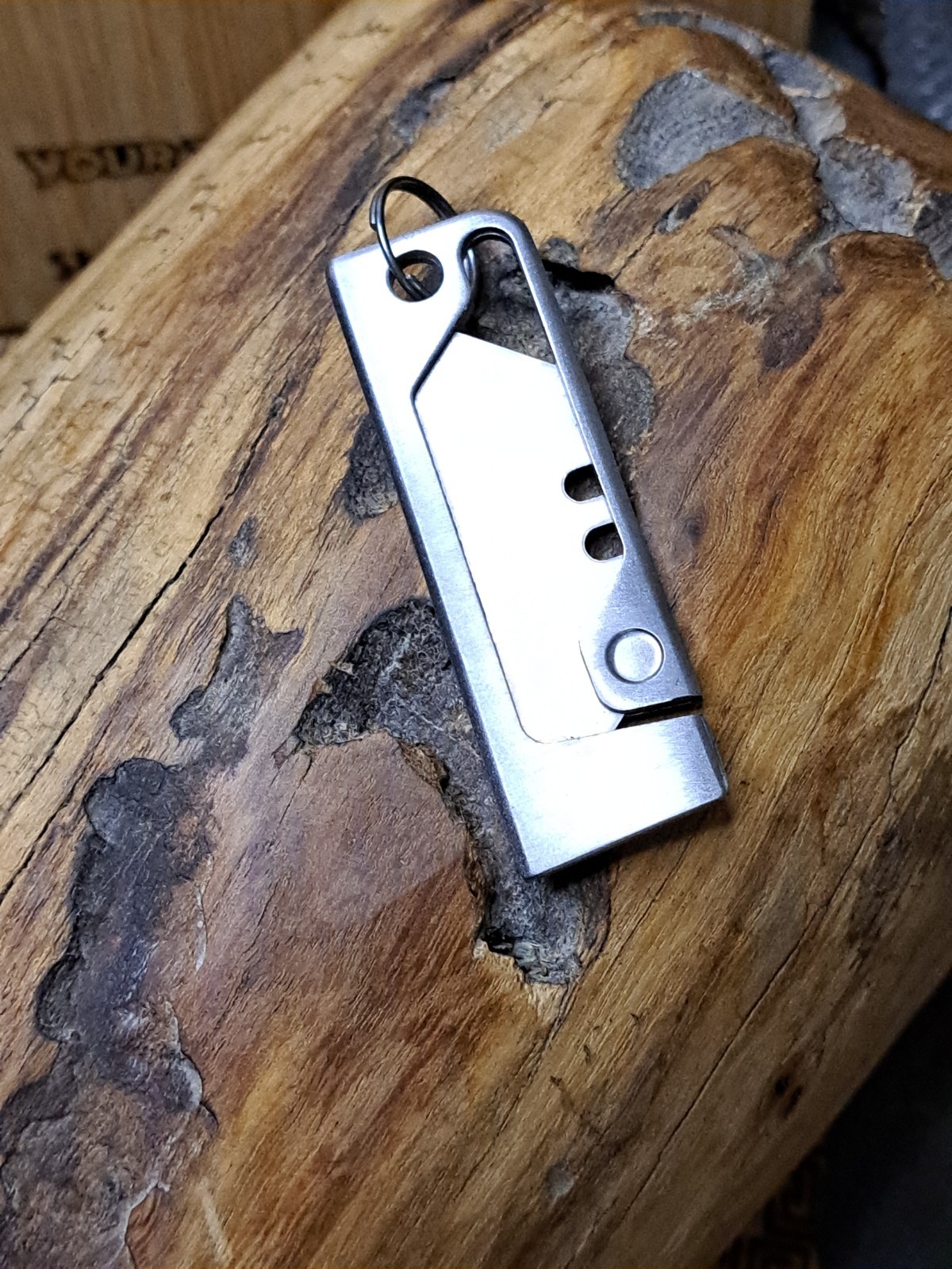 Minimalist Stainless Steel Keychain Utility Knife