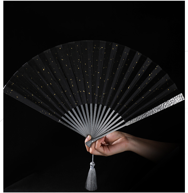 Titanium Alloy Folding Fan Outdoor Tactical 9-inch Metal Kung Fu Fan Tai Chi Fan