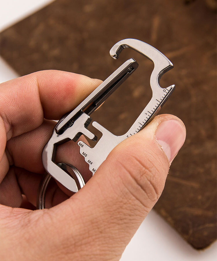 Outdoor EDC Multi Tools Waist Hanging Carabiner Creative Portable Keychain