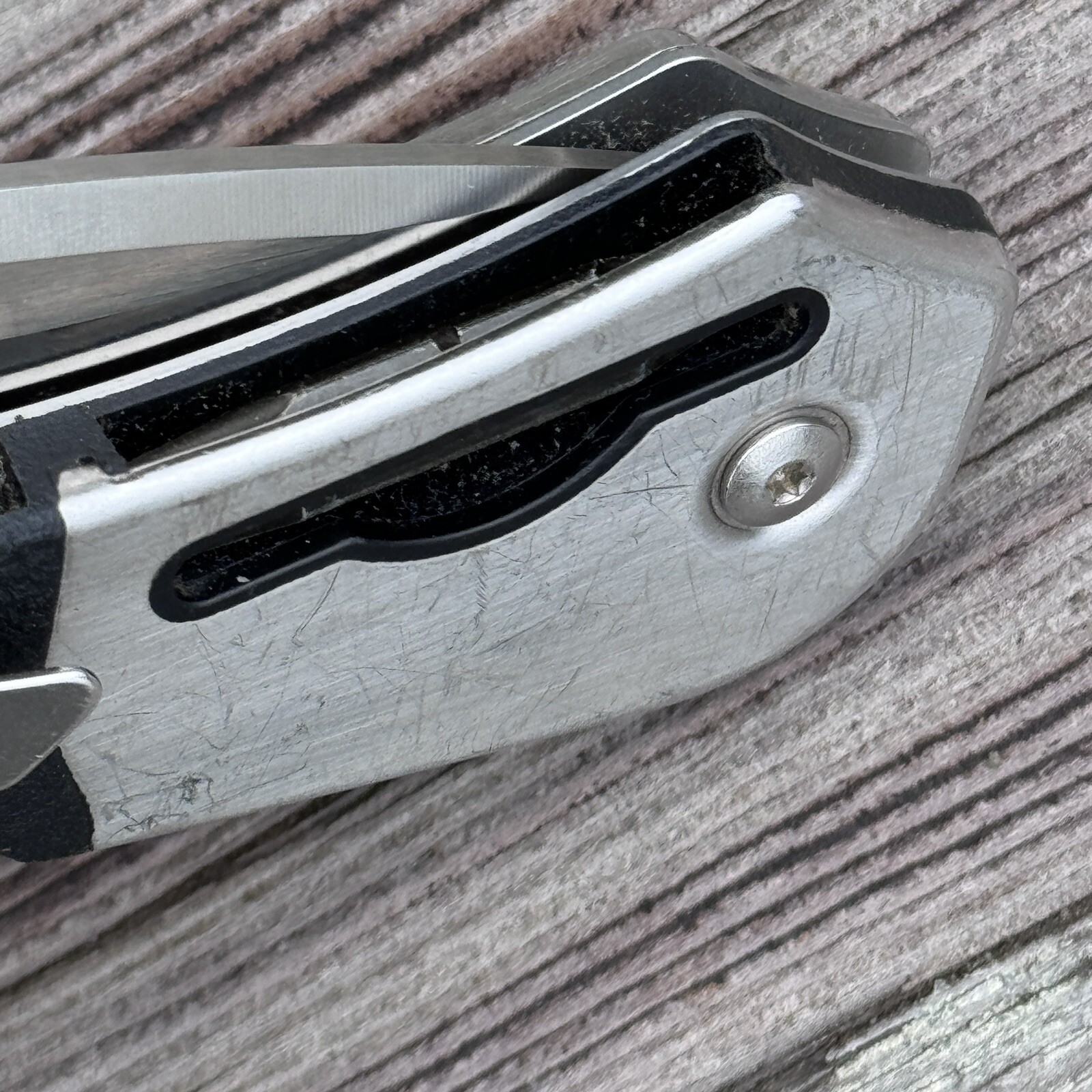 Leatherman E55B multitool (Expanse Series). Premium 154CM Stainless steel