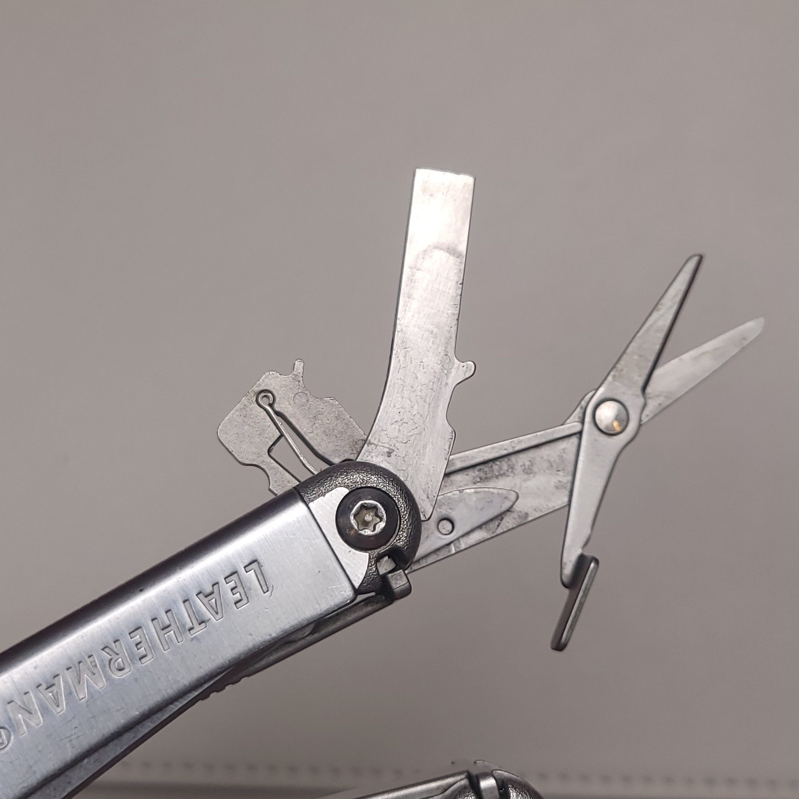 Leatherman Wave+ Plus Multi-Tool Pliers Saw Knife