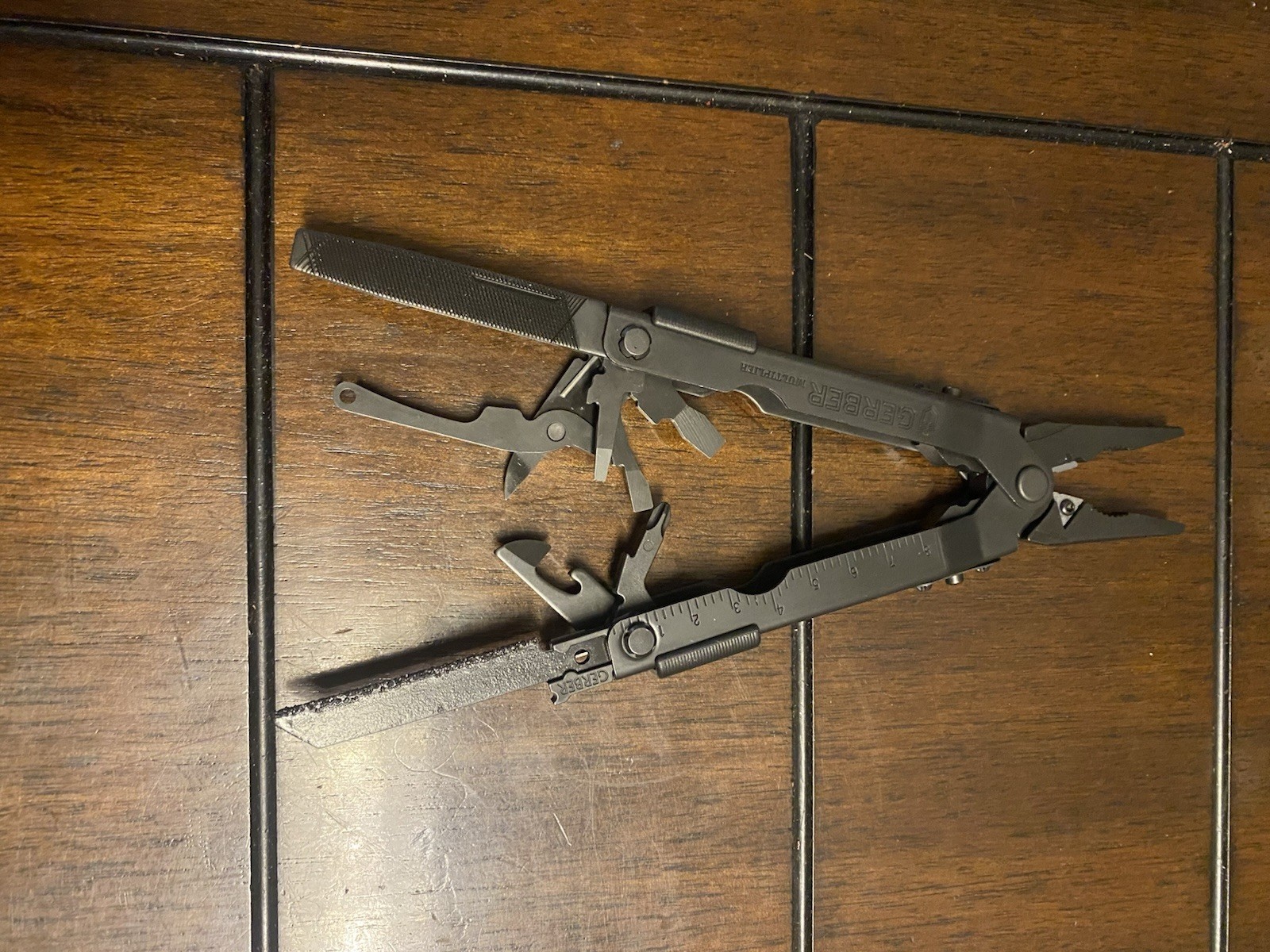 ORIGINAL Gerber MP600 Needle Nose Multi-Plier Multitool W/Belt Sheath – USA