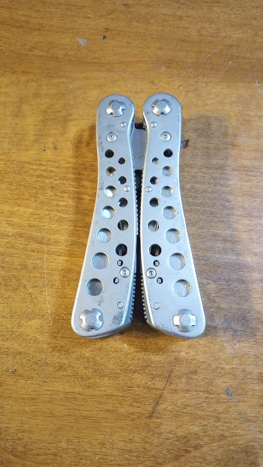 Winchester RARE Stainless Steel Multi-Tool Pocket Knife 9 N 1