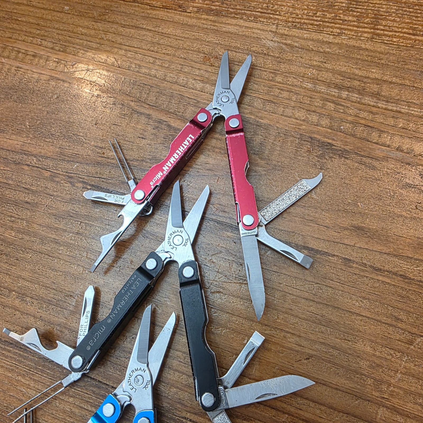 Leatherman MICRA Multi-Tool – Stainless Steel – Lot of 3 – Colors Blue Black Red