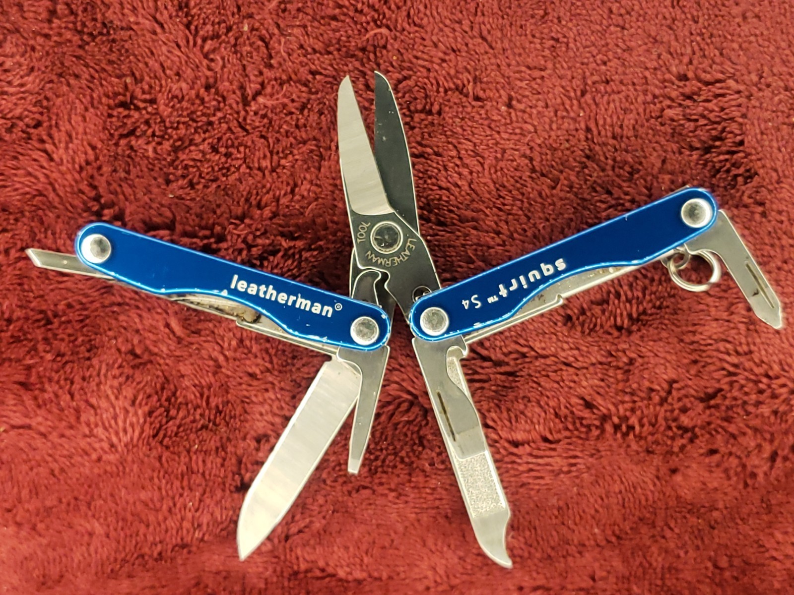 🔪 Leatherman Squirt S4 Multi-Tool Blue