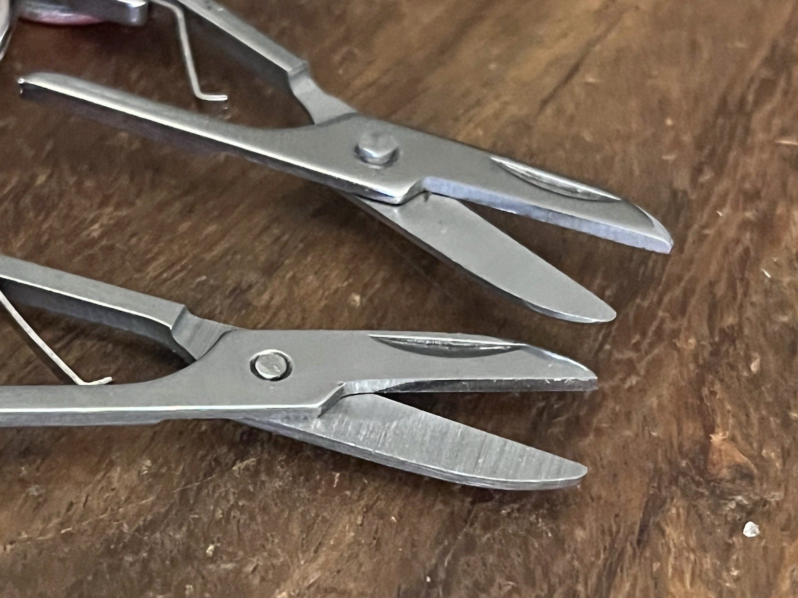 Generic “Switzerland” Inscription Multi Tool Keychain TSA Confiscated Lot Of 2