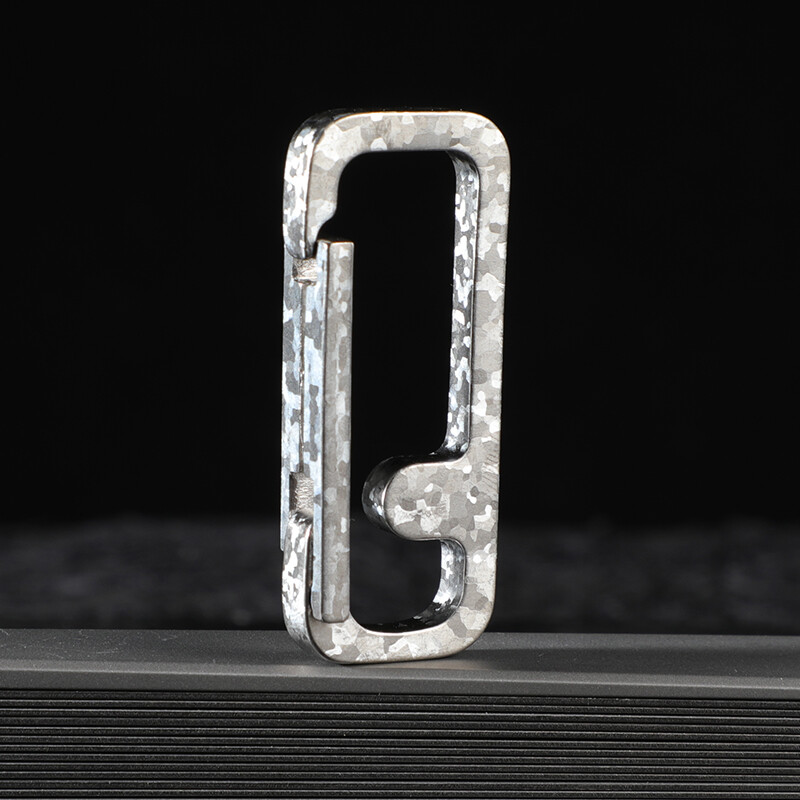 1PC EDC Titanium Carabiner Keychain Clip Car Key Chain Key Ring Holder Organizer