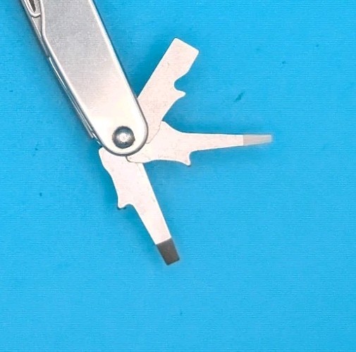 Leatherman Juice CS4 Multi Tool! Retired! COLUMBIA BLUE!