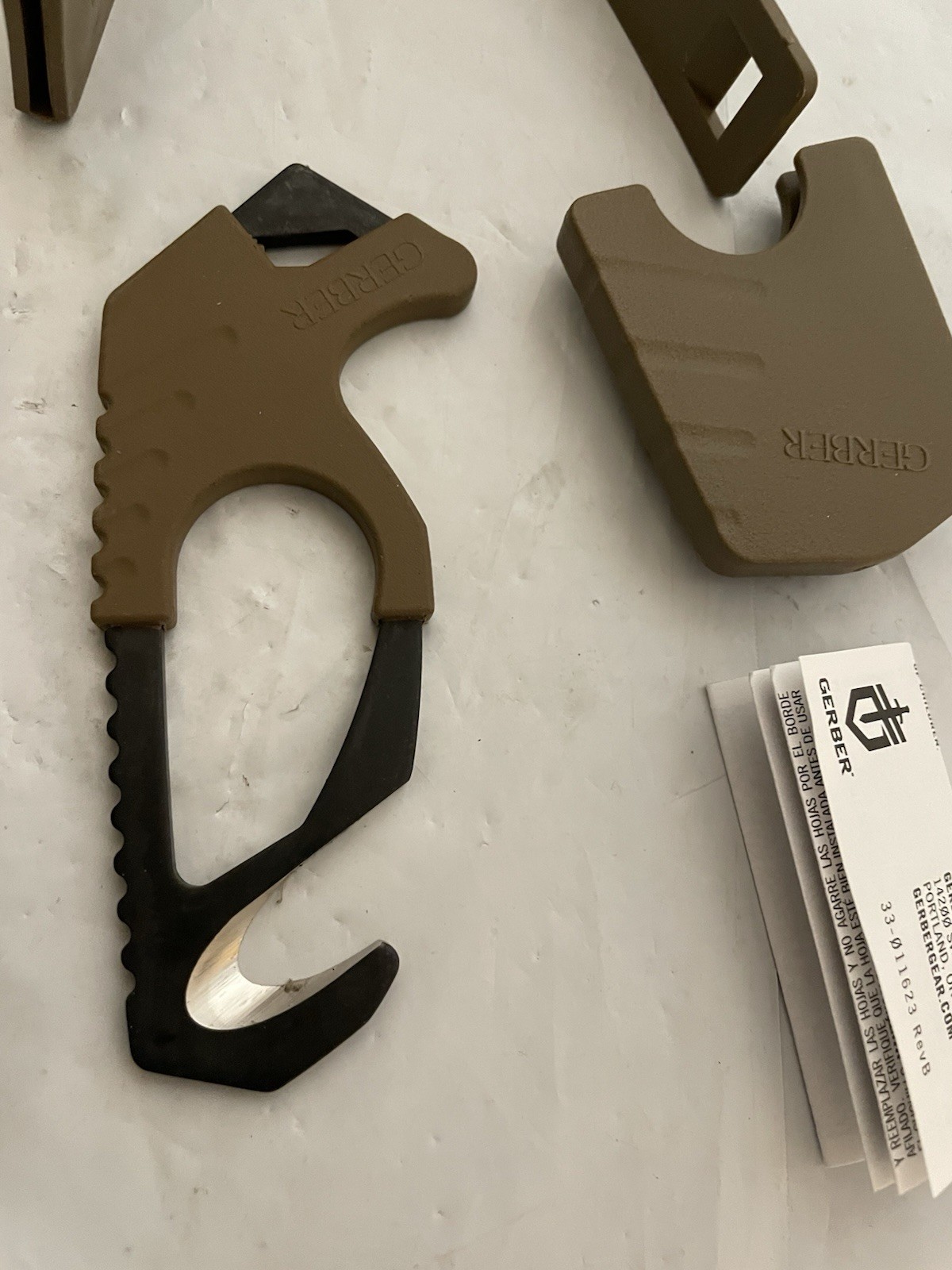 Gerber 30-000132 Emergency Strap, Webbing And Belt Cutter