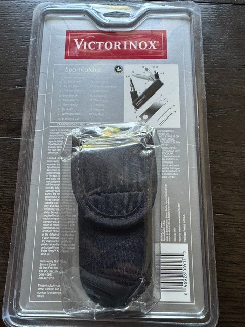 Victorinox Swiss Army Knife, Sport Ratchet/Pouch 19 functions *NEW IN PACKAGING*