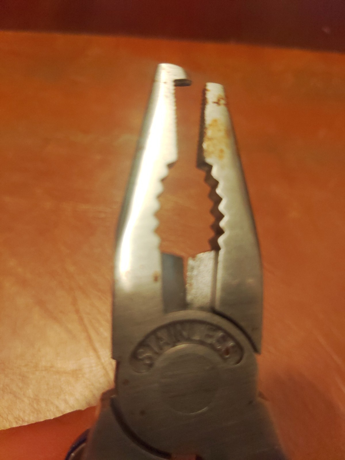 Quarrow Blue Multi Tool Stainless Steel 9 Tools