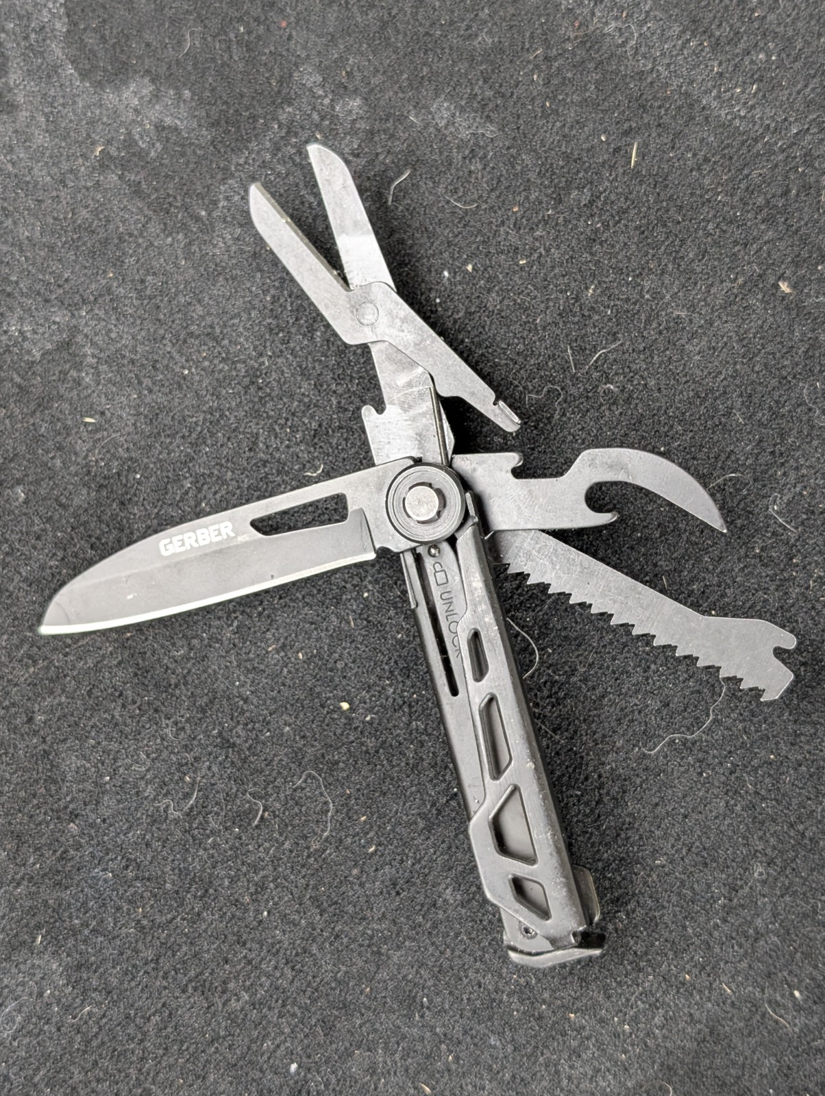 Gerber Armbar Scout Multi-Tool Knife w/ Scissors & Saw More… – Nice