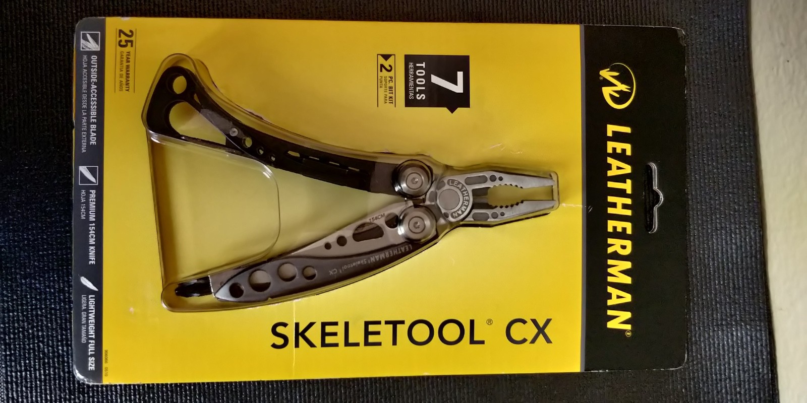 Leatherman Skeletool CX 7-in-1 Multi-Tool,Carbon Fiber Handle,Rare,Discontinued