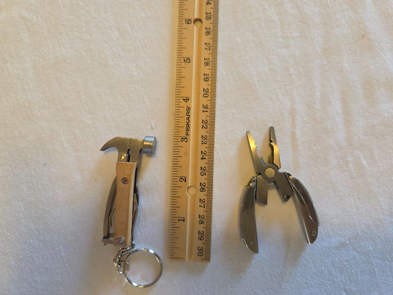 MT2601-011 – Unique Multi-Tool + Case Free Shipping Used