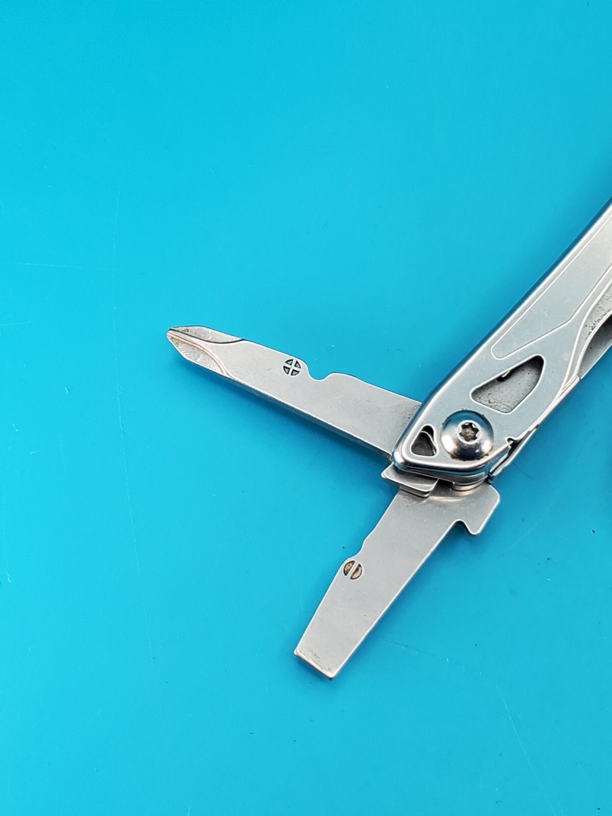 LEATHERMAN WINGMAN MULTI-TOOL! WITH SHEATH! FREE SHIPPING! NICE!