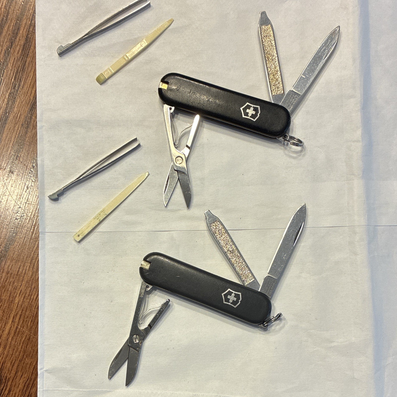Victorinox Classic SD Black & Gray Swiss Army Multi-Tool Lot of 2