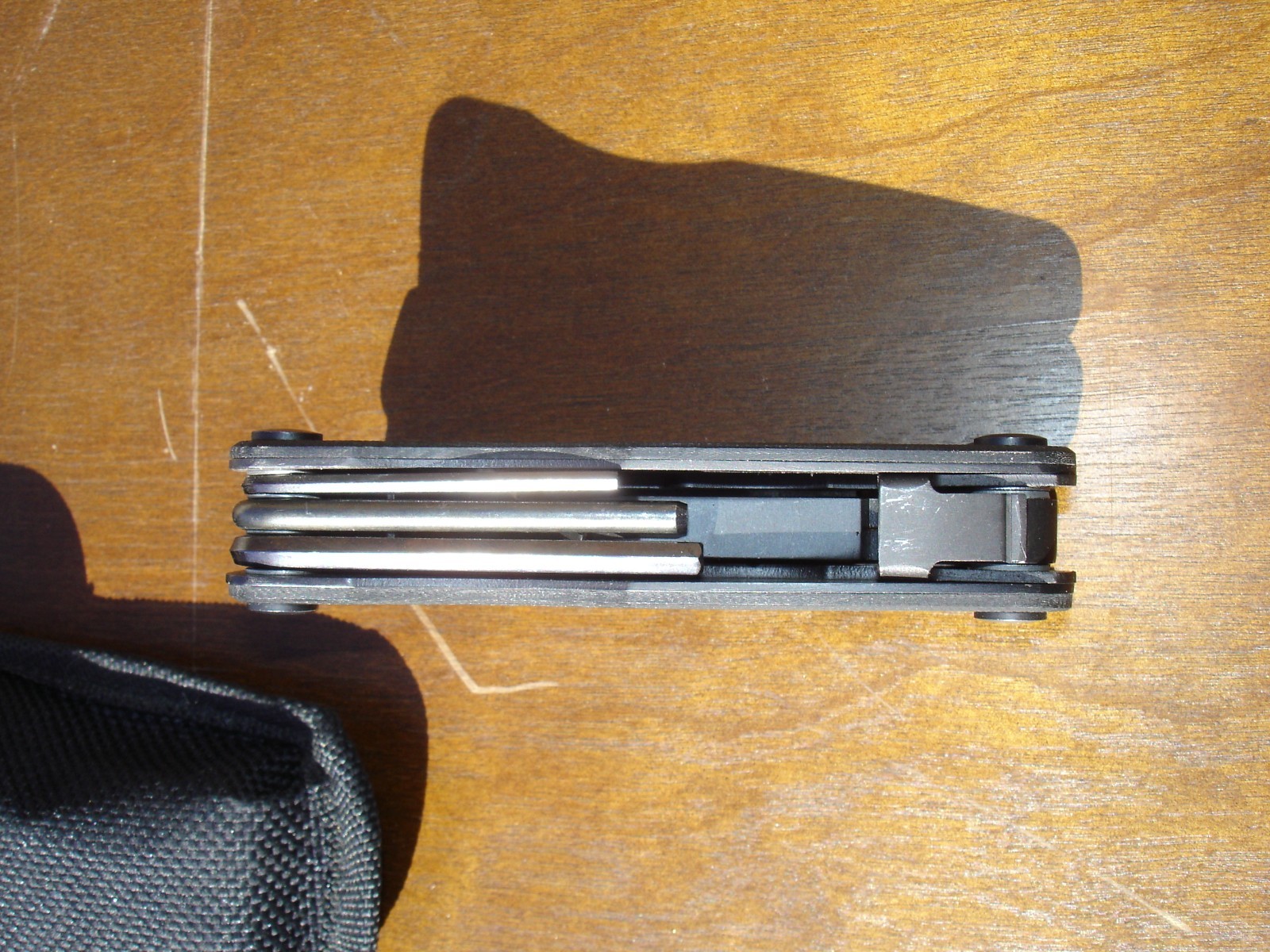 Caspian M1911 Pocketsmith Multitool With Sheath – Black