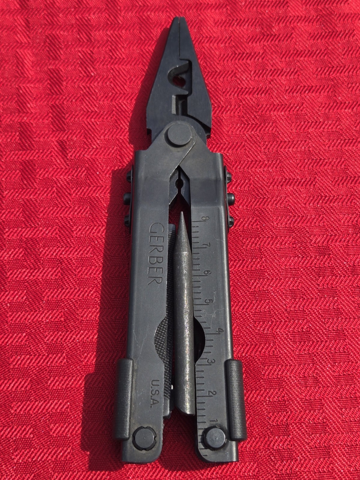 GERBER DET Needle Nose Multi-Plier MP600 Black w/RemGrit Explosive Punch Crimper
