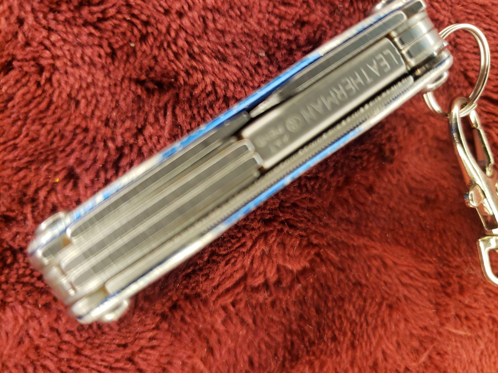 🔪 Leatherman Squirt P4 Multi-Tool Blue Keychain