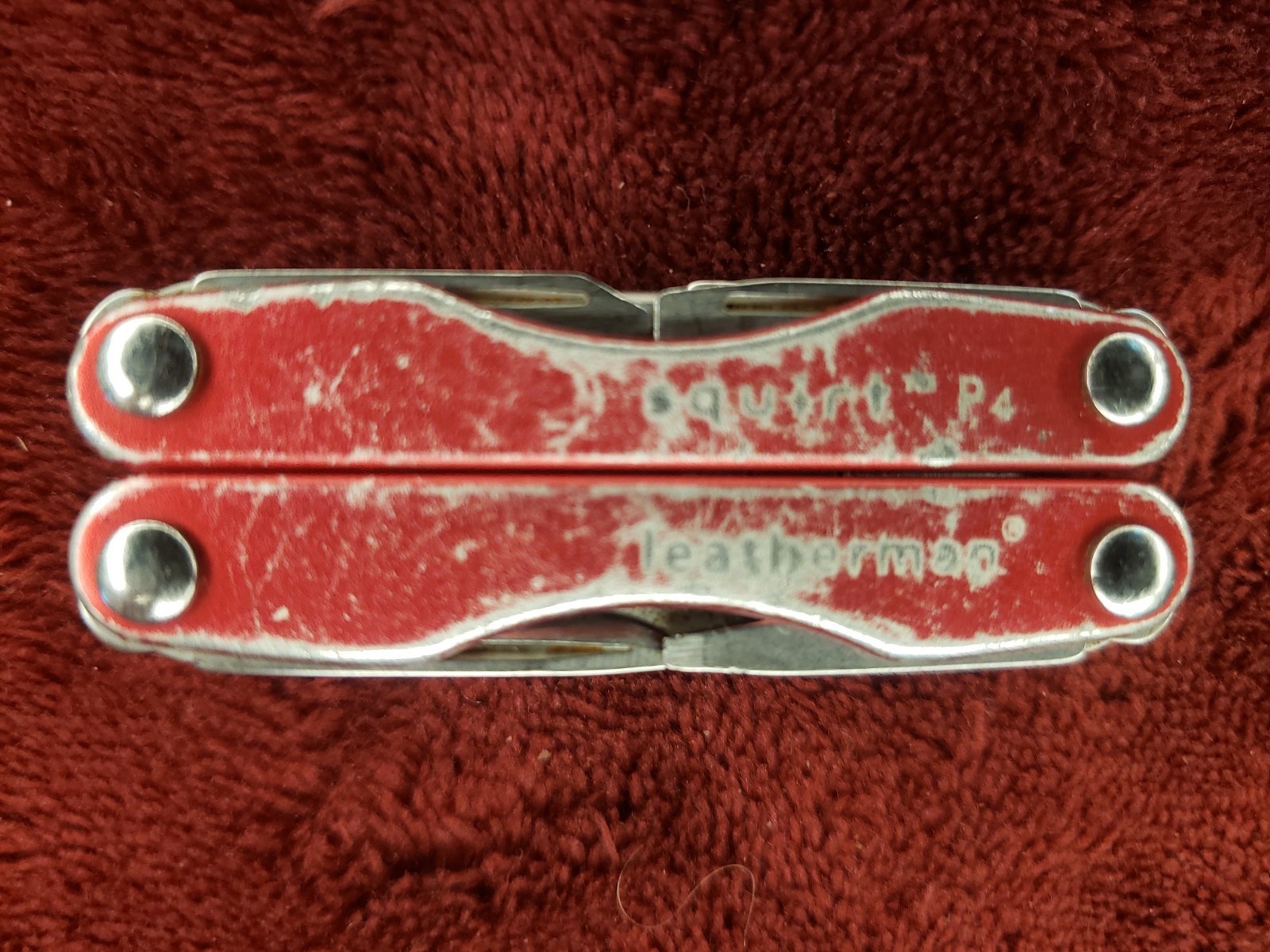 🔪 Leatherman Squirt P4 Multi-Tool Red