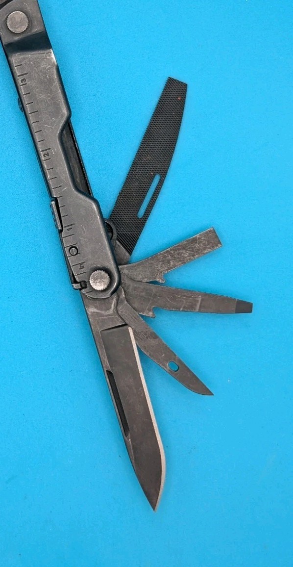 Leatherman Rebar Multi-Tool! Free Shipping! BLACK OXIDE!