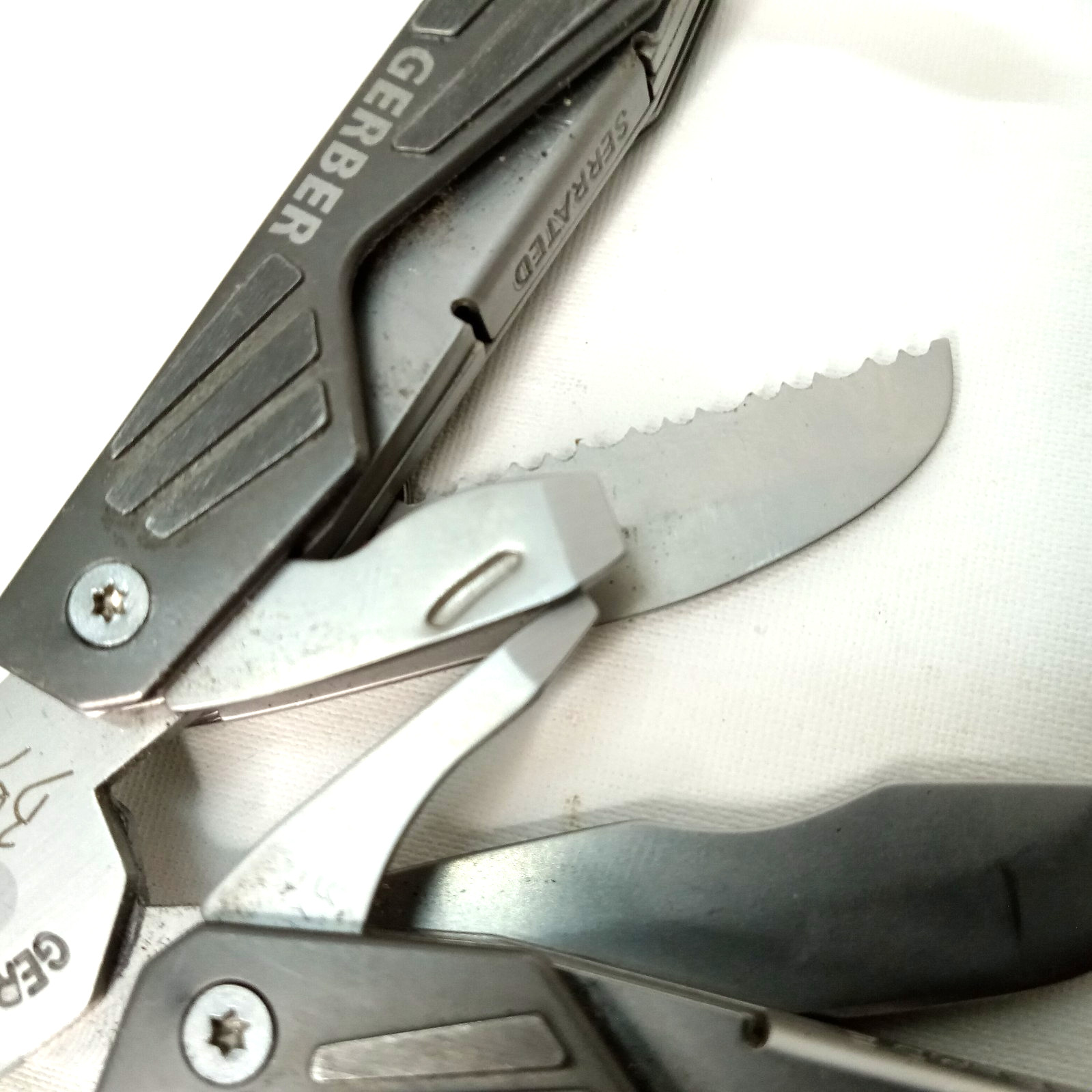 Gerber Bear Grylls BG Compact Gray Mini Multi-Tool Multi-Plier