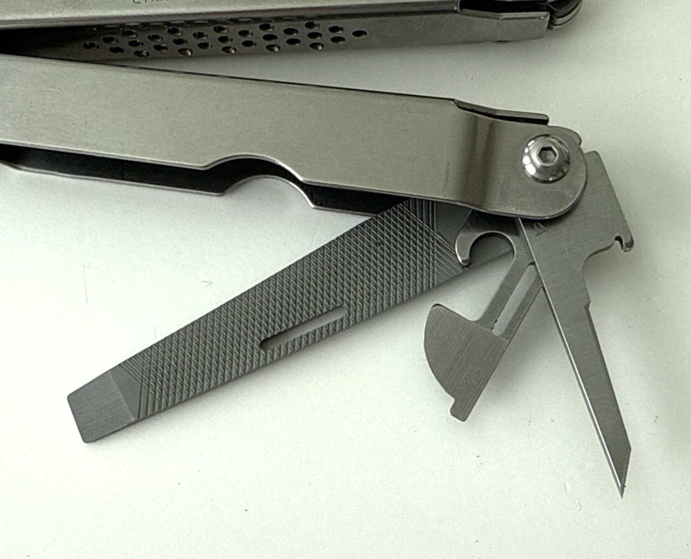SOG PowerPlier Multi-Tool Leather Sheath