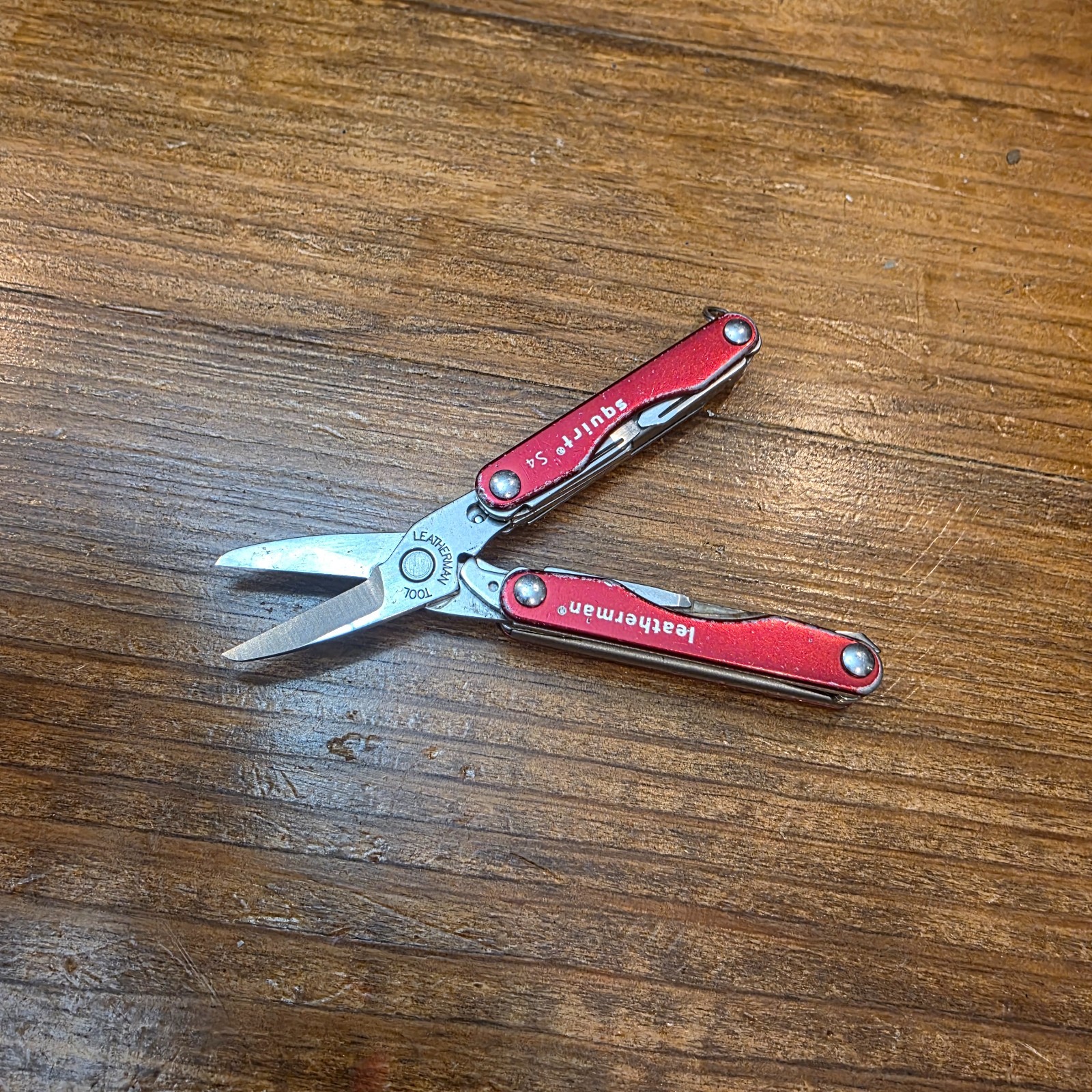 Leatherman SQUIRT S4 Red Multi-Tool (Retired) – LL