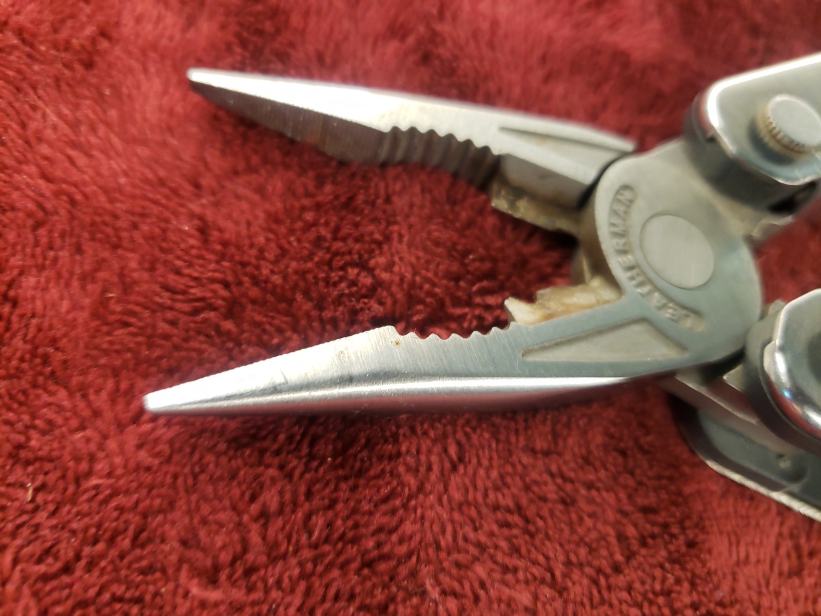 🔪 Leatherman Core Multi Tool