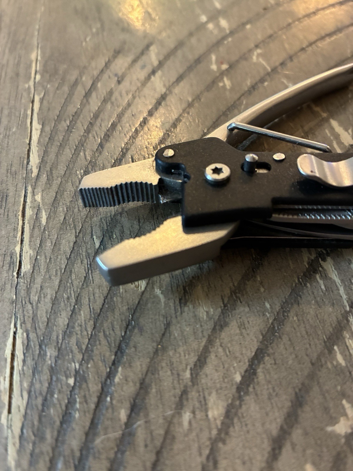 SOG Micro ToolClip Multitool