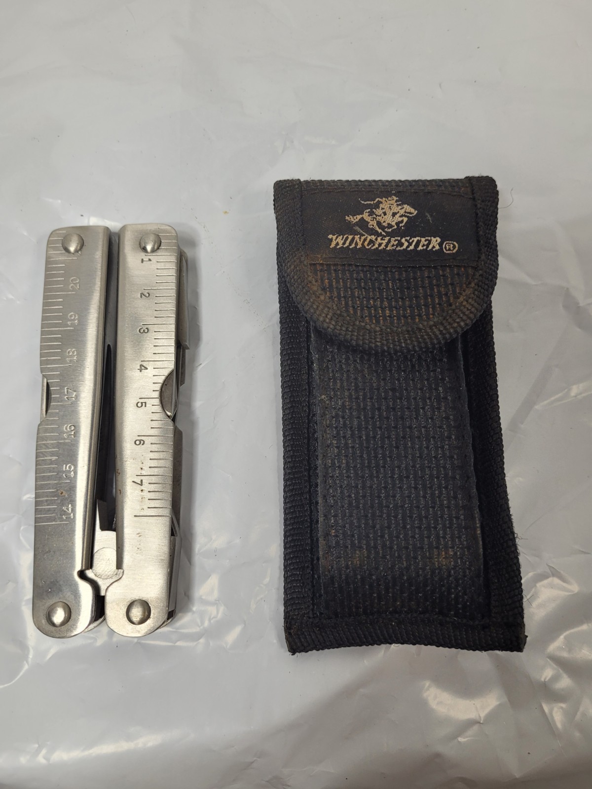 Winchester Multi Tool With Nylon Case (V)