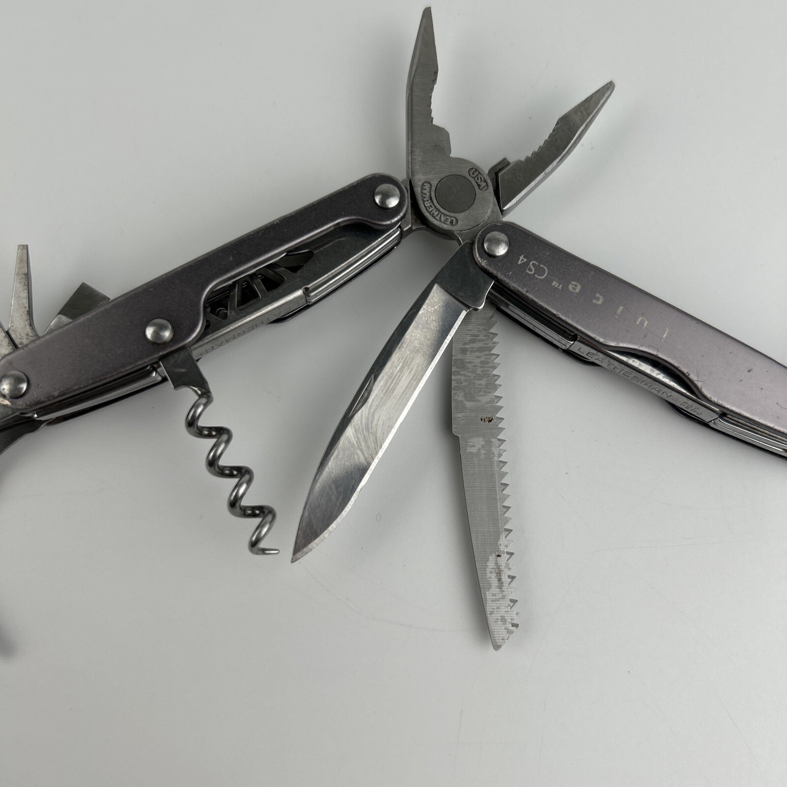 Leatherman Juice CS4 Gray Multitool EDC Fishing Camping Hunting Survival 15 Tool