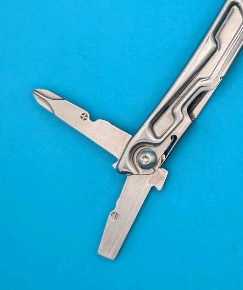Leatherman Bolster 13 Tool Stainless Steel Multi-Tool!