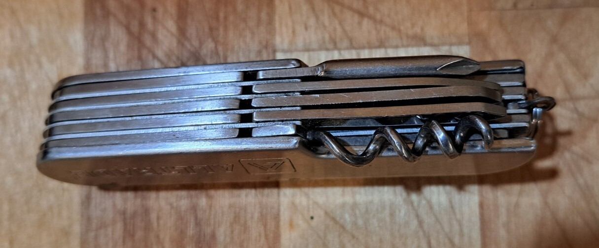 NICE VTG 11 PIECE MULTI TOOL POCKET KNIFE STAINLESS STEEL