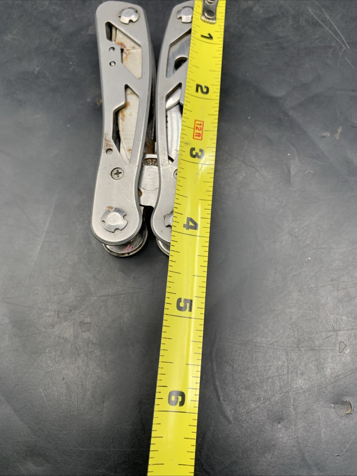 STANLEY Multitool 8-in-1 Grey Stainless Steel Knife Pliers