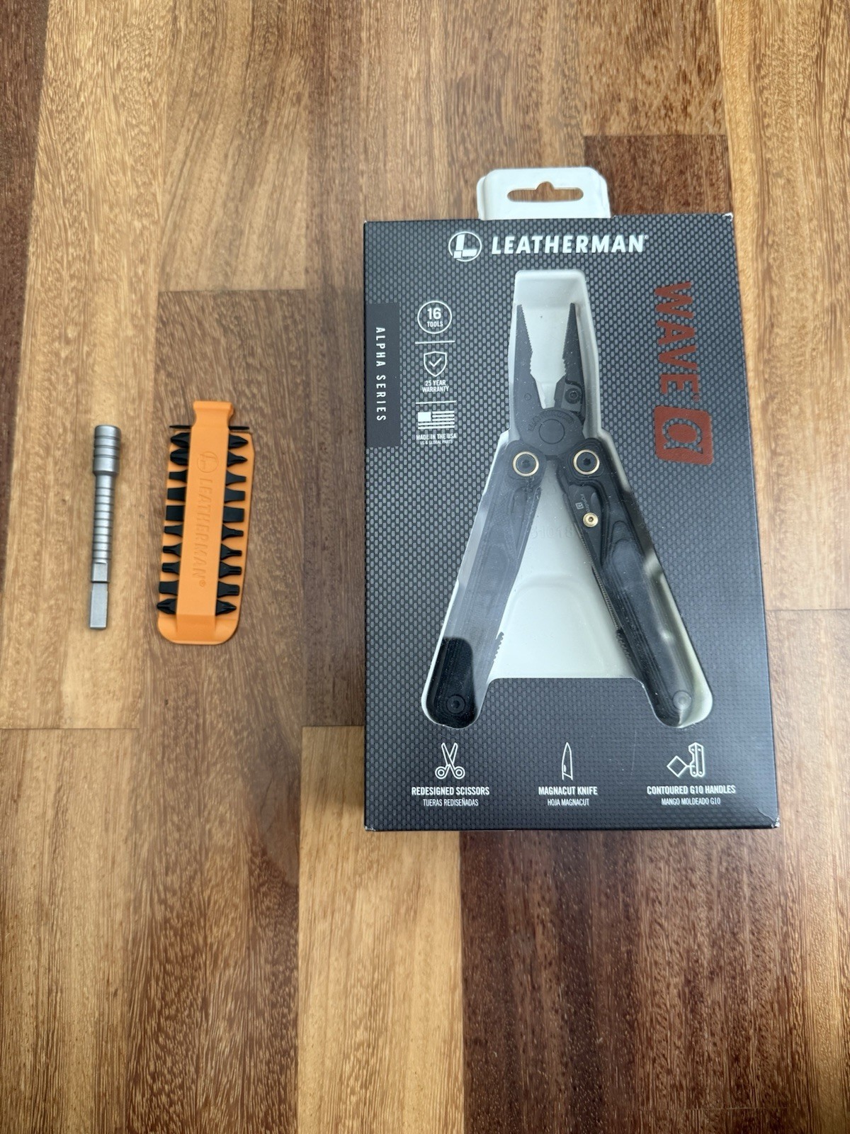 New In Box Leatherman Wave Alpha 16-in-1 Multi Tool MagnaCut Blade BLACK W/Extra