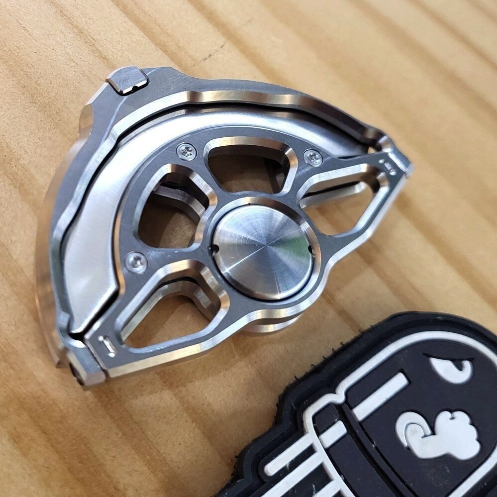 EDC Titanium Alloy Umbrella Rope Decorative Accessories Pendant Outdoor Cutter