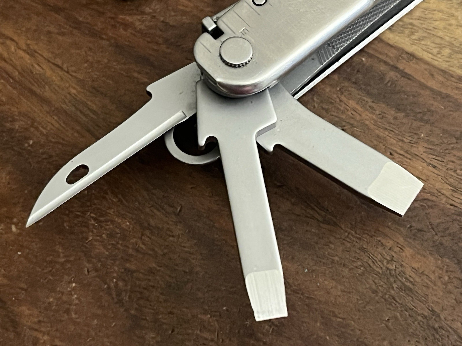 Leatherman Super Tool 300 Multitool SUPER NICE!! w/Sheath